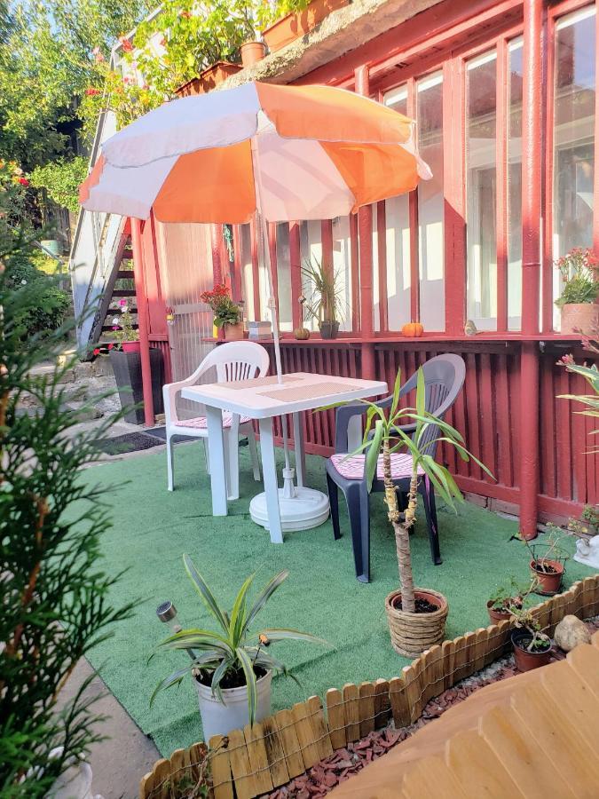 Cosy Studio-House With Terrace Targu Mures Exterior photo